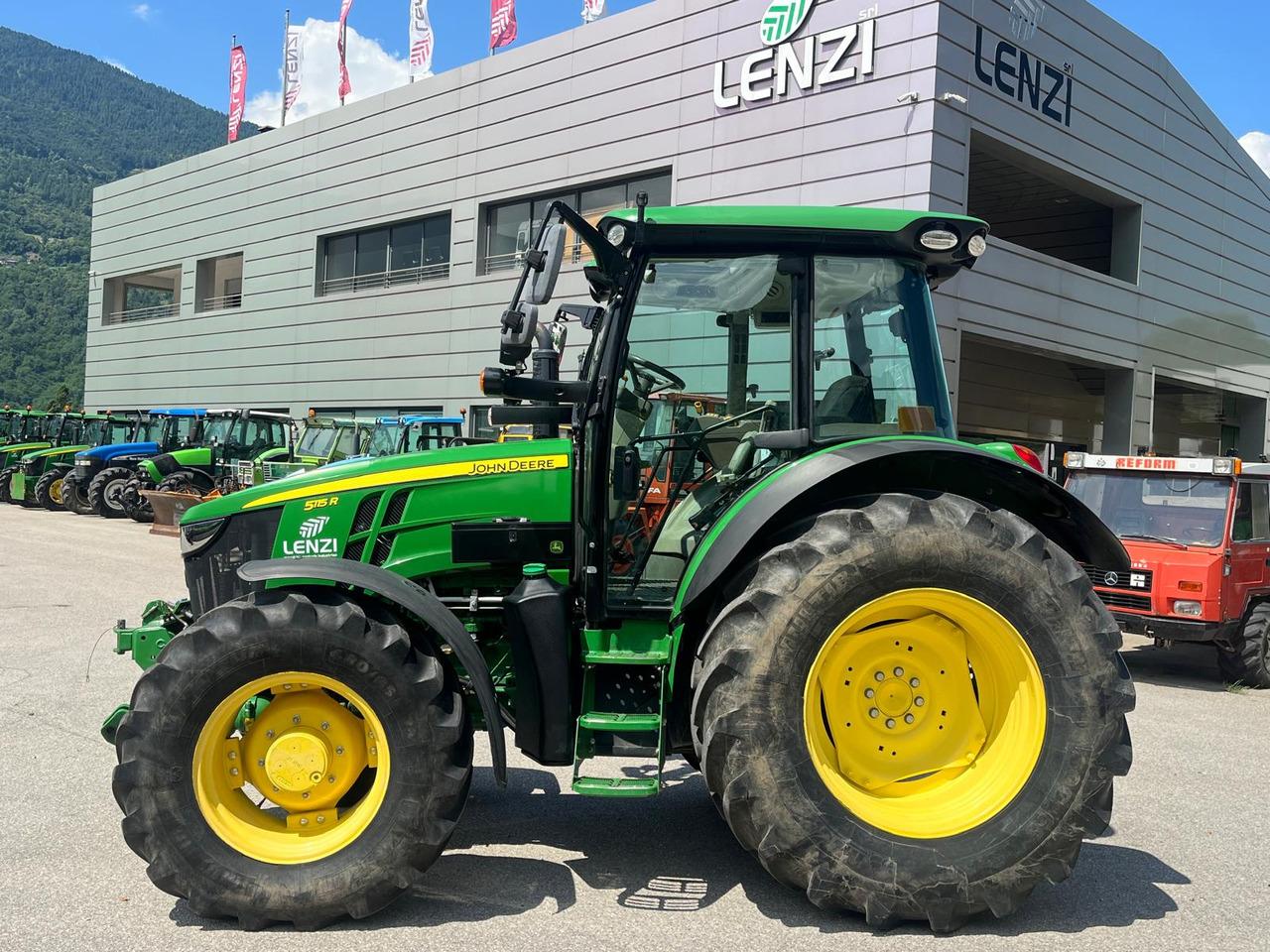 Трактор JOHN DEERE 5115R: фото 12