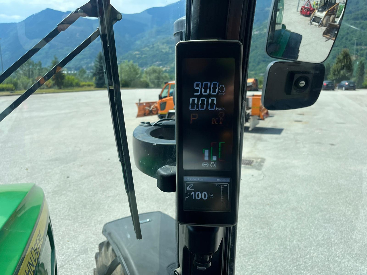 Трактор JOHN DEERE 5115R: фото 17