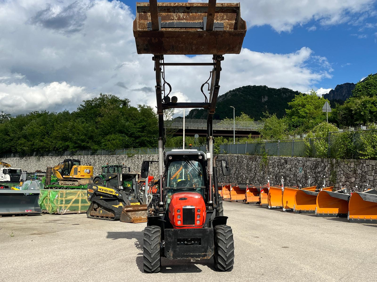 SAME FRUTTETO S 100 – CARICATORE - Трактор: фото 3 SAME FRUTTETO S 100 – CARICATORE - Трактор: фото 3