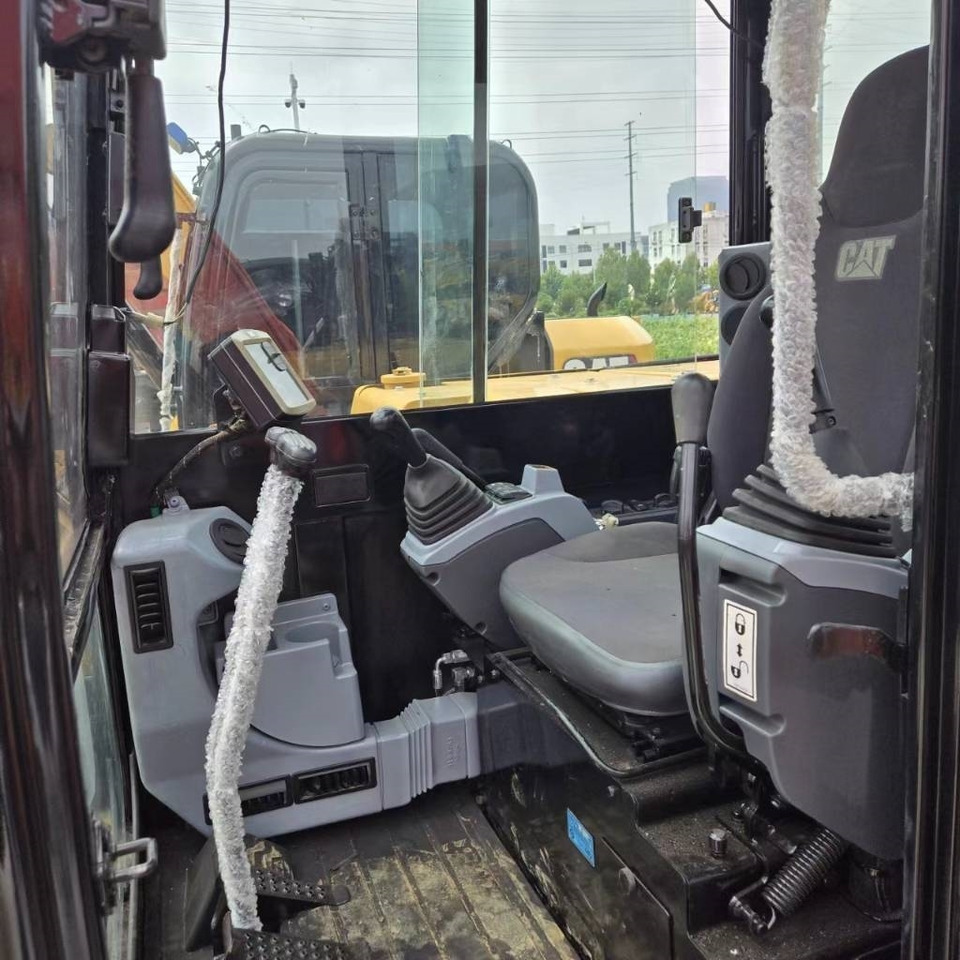 CAT 305 - Мини-экскаватор: фото 5 CAT 305 - Мини-экскаватор: фото 5