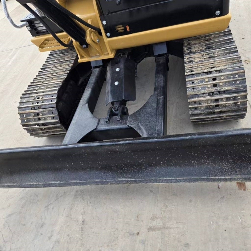 CAT 305 - Мини-экскаватор: фото 4 CAT 305 - Мини-экскаватор: фото 4