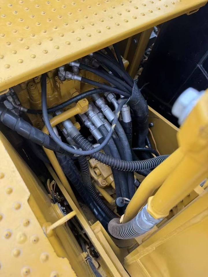 CAT 312 - Гусеничный экскаватор: фото 2 CAT 312 - Гусеничный экскаватор: фото 2