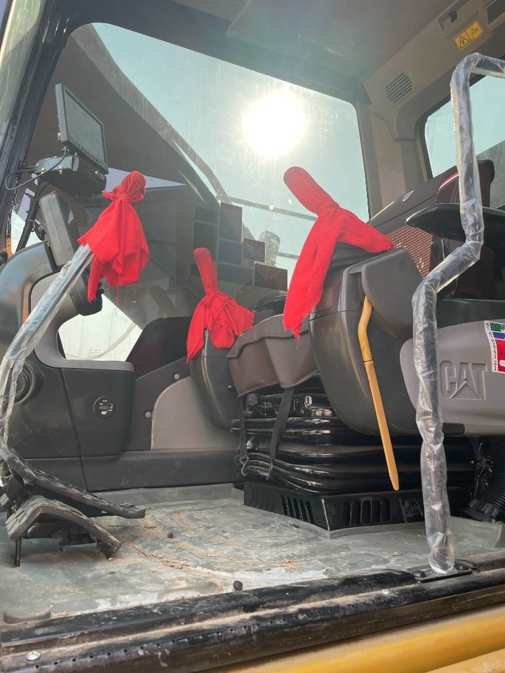 CAT 329 - Гусеничный экскаватор: фото 4 CAT 329 - Гусеничный экскаватор: фото 4