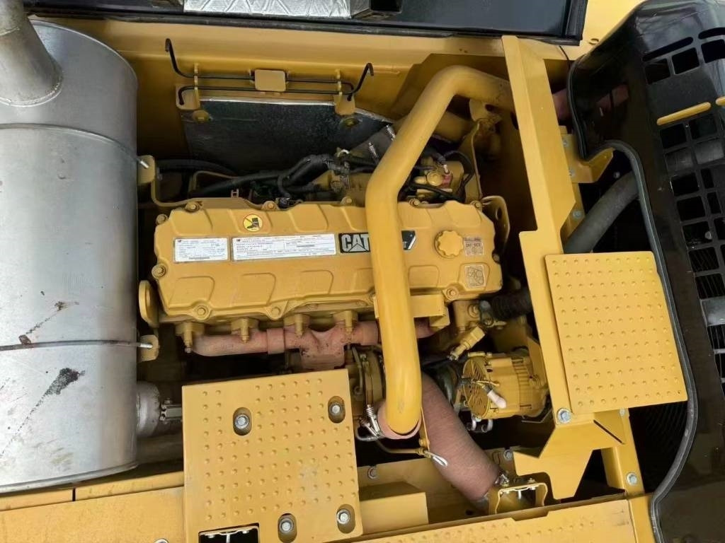 Гусеничный экскаватор CAT 330: фото 8