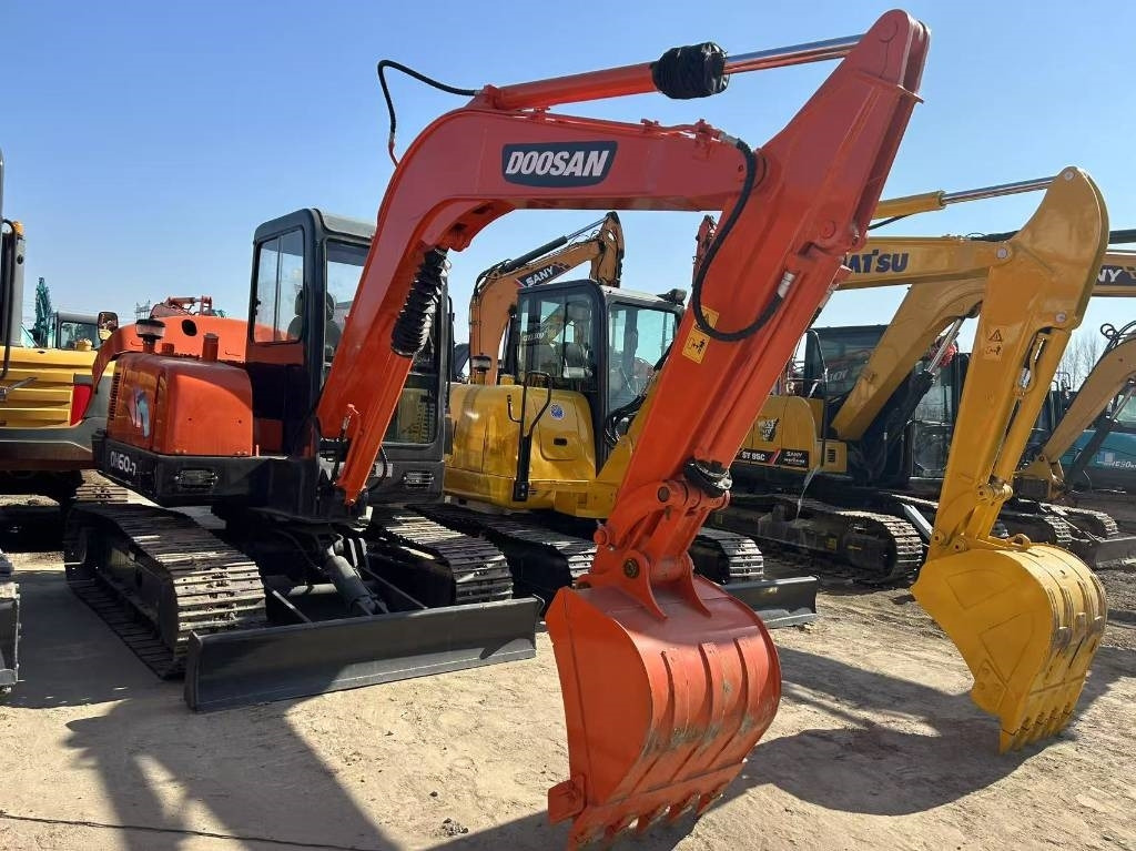 Doosan DH 55 - Мини-экскаватор: фото 2 Doosan DH 55 - Мини-экскаватор: фото 2
