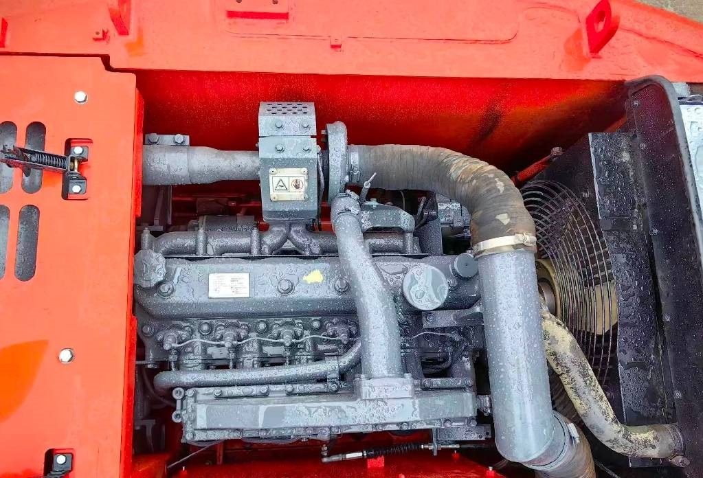 Doosan DX 140  - Гусеничный экскаватор: фото 3 Doosan DX 140  - Гусеничный экскаватор: фото 3