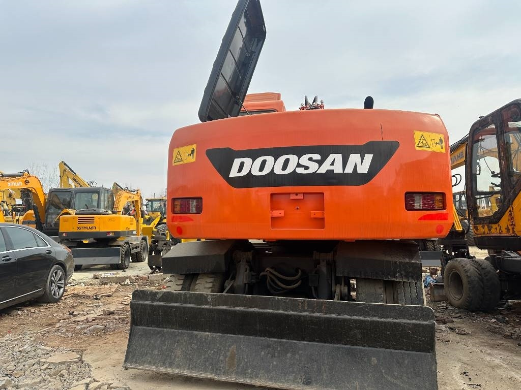 Doosan DX 150W -9 - Колёсный экскаватор: фото 2 Doosan DX 150W -9 - Колёсный экскаватор: фото 2