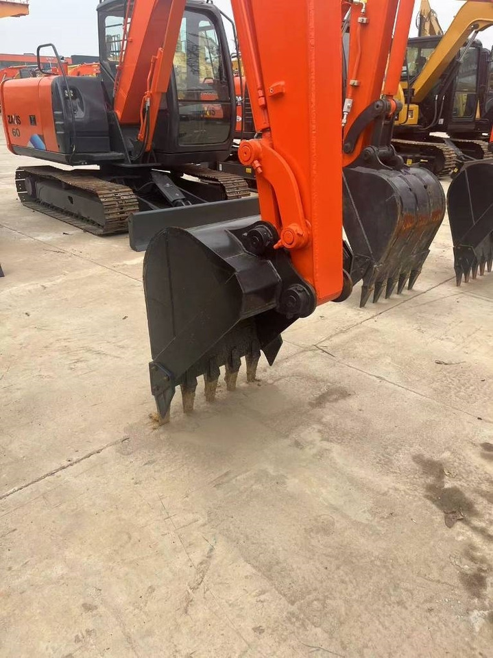 Мини-экскаватор Hitachi ZX 60: фото 8 Мини-экскаватор Hitachi ZX 60: фото 8