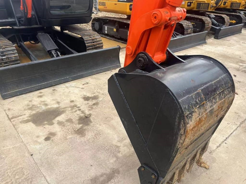 Мини-экскаватор Hitachi ZX 60: фото 13 Мини-экскаватор Hitachi ZX 60: фото 13