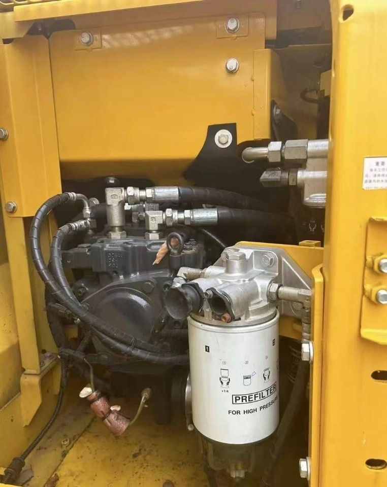 Komatsu PC 110 - Гусеничный экскаватор: фото 3 Komatsu PC 110 - Гусеничный экскаватор: фото 3