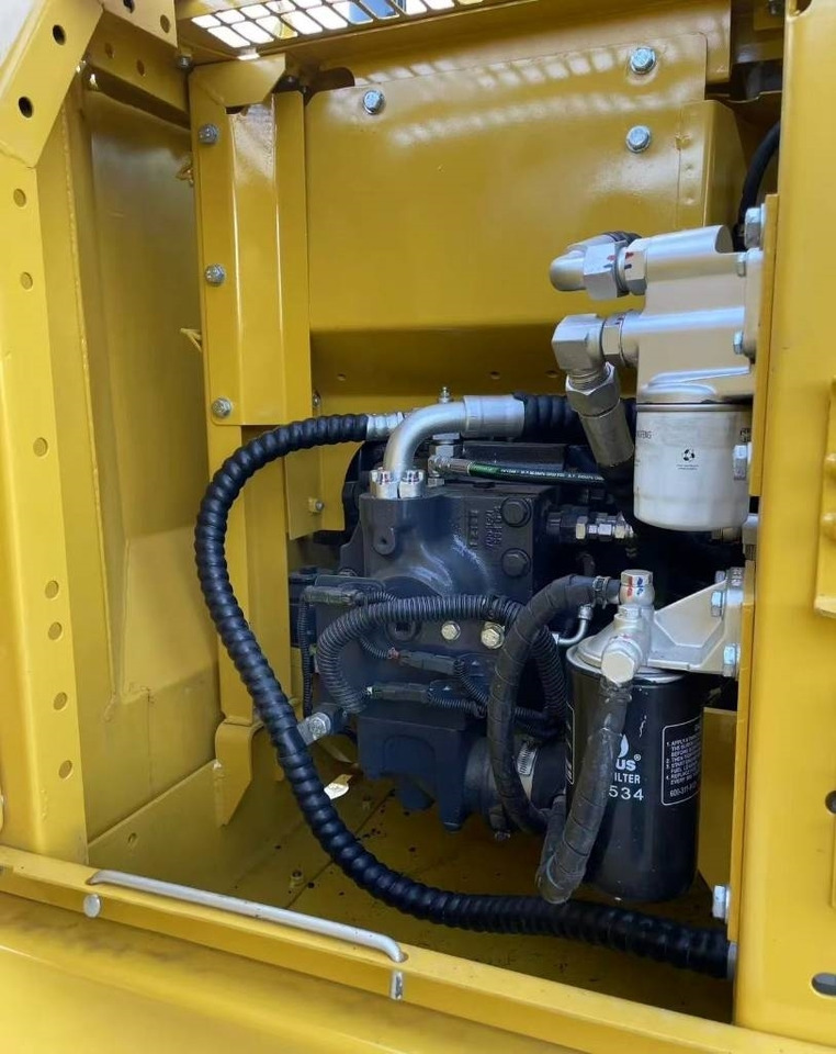 Komatsu PC 130 - Гусеничный экскаватор: фото 4 Komatsu PC 130 - Гусеничный экскаватор: фото 4