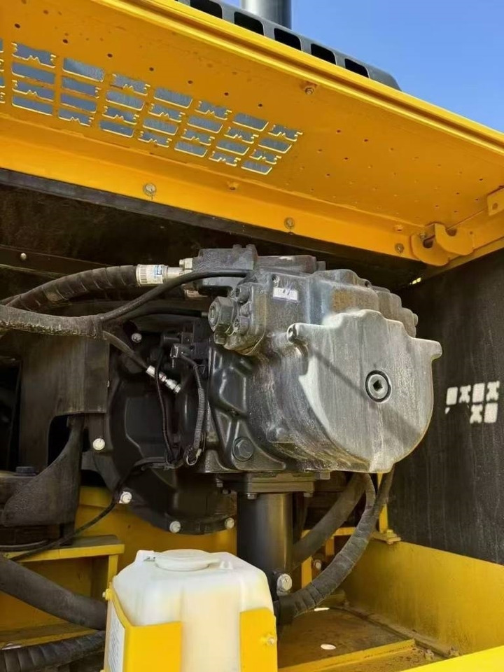 Komatsu PC 400-8  - Гусеничный экскаватор: фото 4 Komatsu PC 400-8  - Гусеничный экскаватор: фото 4