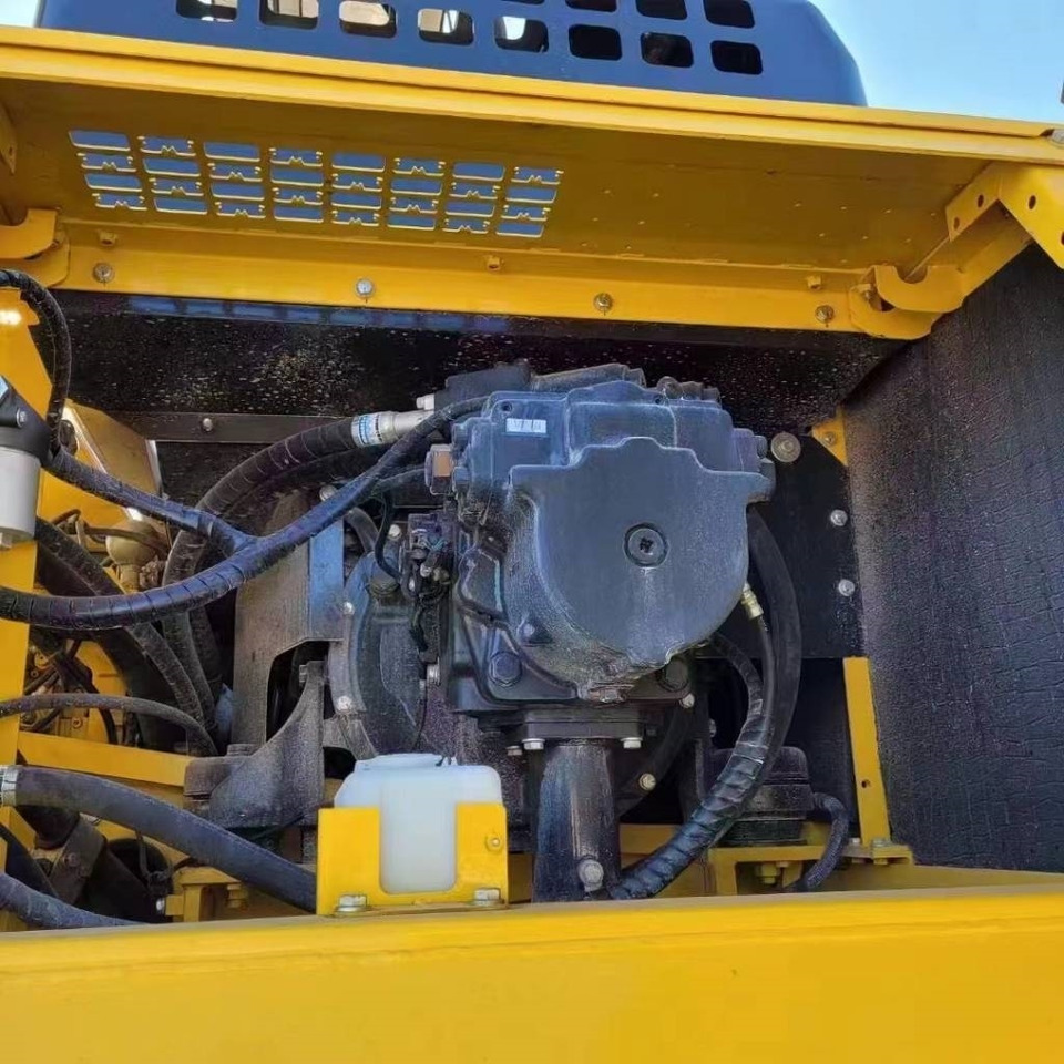 Komatsu PC 450 - Гусеничный экскаватор: фото 3 Komatsu PC 450 - Гусеничный экскаватор: фото 3