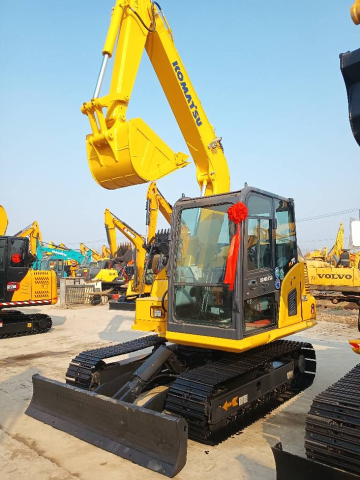 Komatsu PC 70 - Мини-экскаватор: фото 1 Komatsu PC 70 - Мини-экскаватор: фото 1