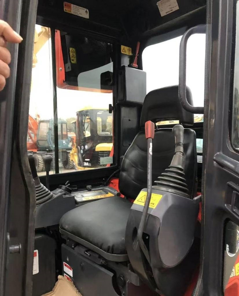 Kubota U 35  - Мини-экскаватор: фото 3 Kubota U 35  - Мини-экскаватор: фото 3
