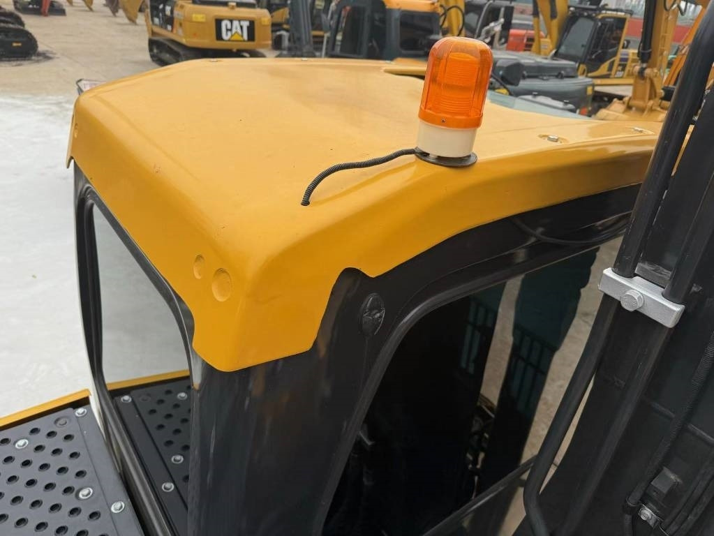 Volvo 140 - Гусеничный экскаватор: фото 5 Volvo 140 - Гусеничный экскаватор: фото 5