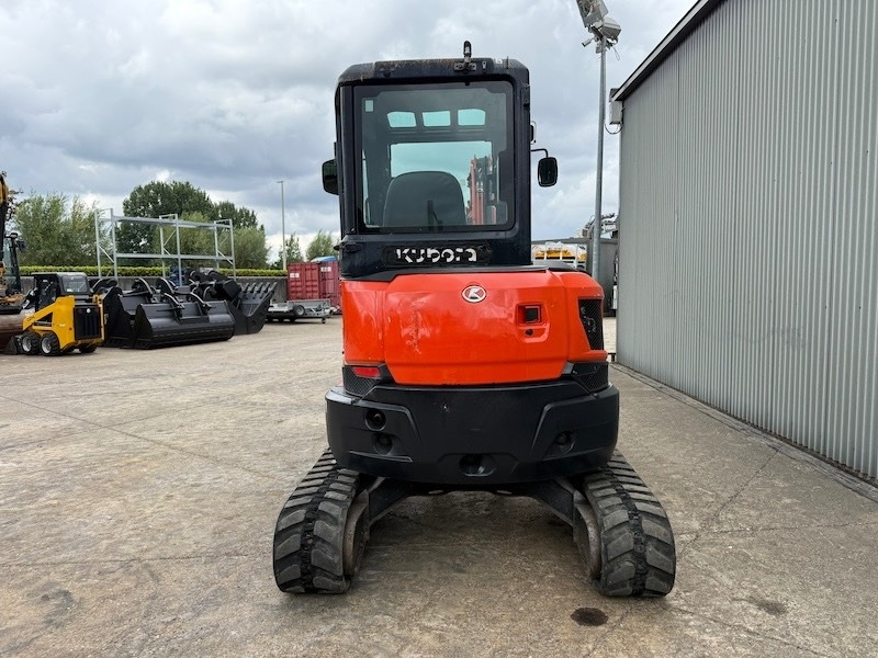 Kubota U 36-4 - Мини-экскаватор: фото 3 Kubota U 36-4 - Мини-экскаватор: фото 3