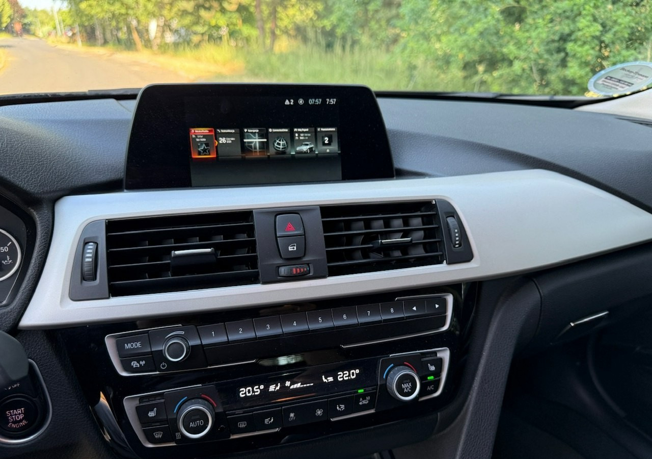 Универсал BMW SERIA 3 V (F30/F31/F34) BMW SERIA 3 318d 150KM Automat SportLine*AdaptiveLed*Navi*Półskóra*SerwisBMW* FV: фото 15
