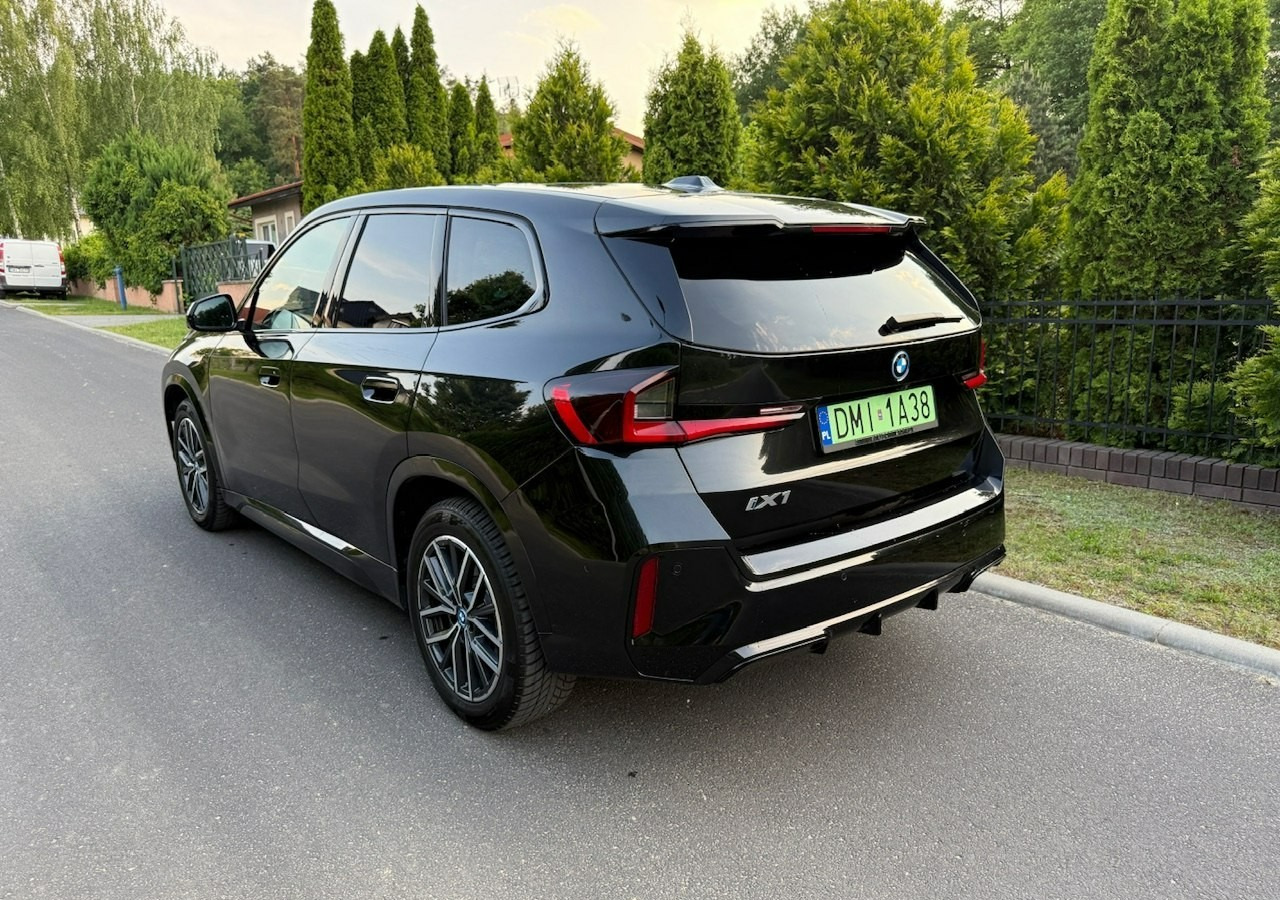 BMW X1 iX1 iX1 xDrive30 313KM M-Sport H/K Panorama AdaptiveLed Masaże Kam360 - Внедорожник: фото 3 BMW X1 iX1 iX1 xDrive30 313KM M-Sport H/K Panorama AdaptiveLed Masaże Kam360 - Внедорожник: фото 3