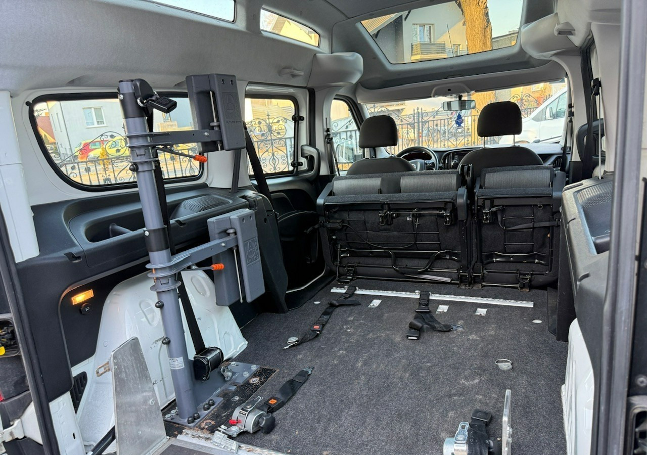 Fiat Doblo II Doblo 1.6-120KM dla Niepełnosprawnych RAMPA Inwalida Model 2020 - Легковой автомобиль: фото 4 Fiat Doblo II Doblo 1.6-120KM dla Niepełnosprawnych RAMPA Inwalida Model 2020 - Легковой автомобиль: фото 4