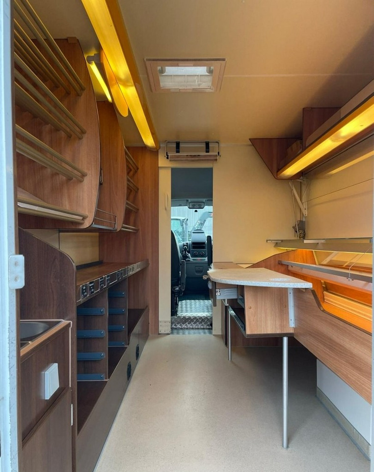 Fiat Ducato Autosklep piecz Gastronomiczny Food Truck Foodtruck sklep 132tkm Bor - Торговый грузовик: фото 1 Fiat Ducato Autosklep piecz Gastronomiczny Food Truck Foodtruck sklep 132tkm Bor - Торговый грузовик: фото 1