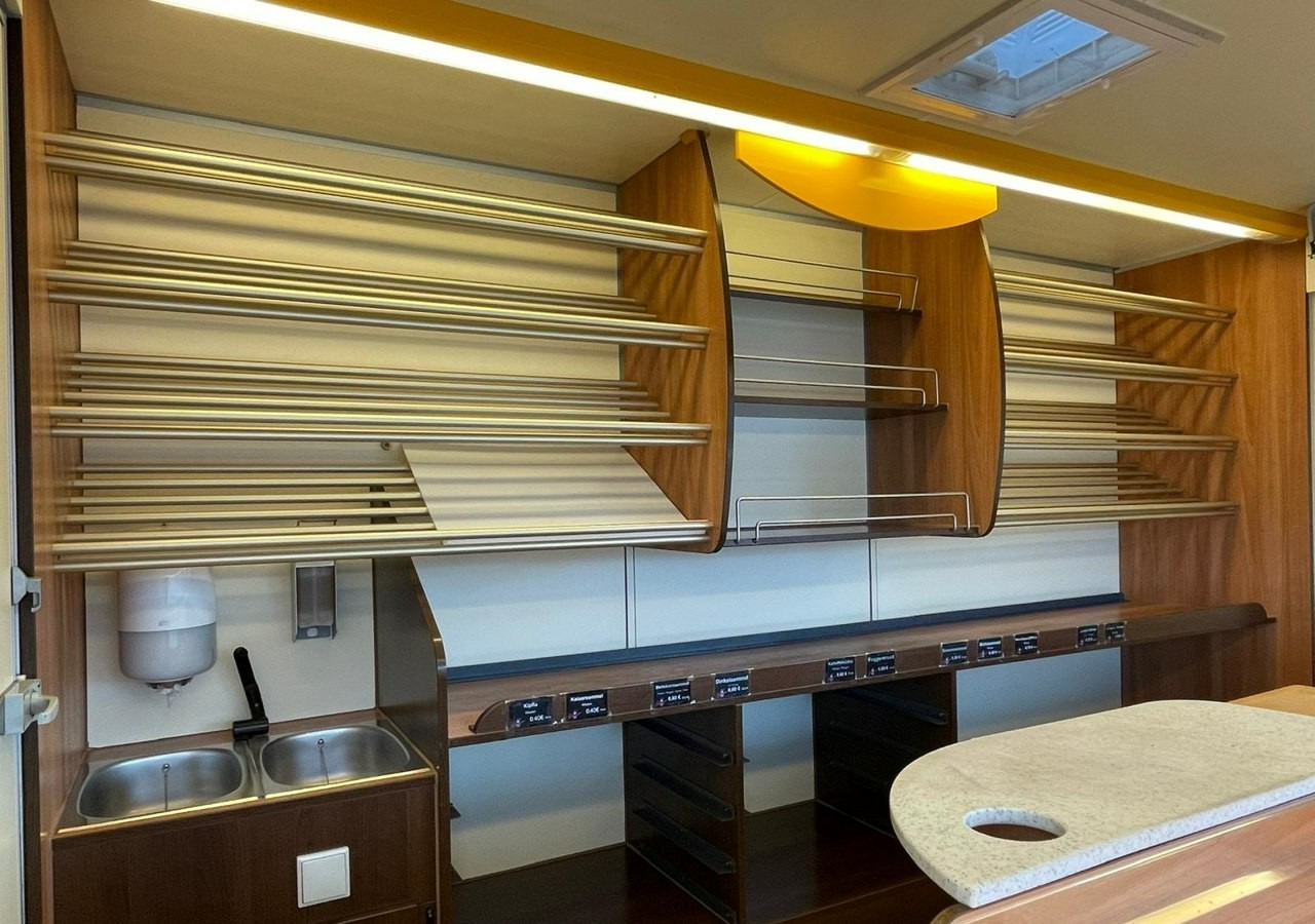 Fiat Ducato Autosklep piecz Gastronomiczny Food Truck Foodtruck sklep 132tkm Bor - Торговый грузовик: фото 3 Fiat Ducato Autosklep piecz Gastronomiczny Food Truck Foodtruck sklep 132tkm Bor - Торговый грузовик: фото 3