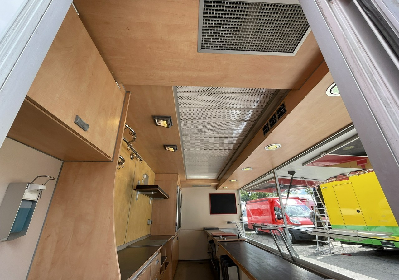 Fiat Ducato Ducat Autosklep wędlin Gastronomiczny Food Truck Foodtruck SklepBORC - Торговый грузовик: фото 4 Fiat Ducato Ducat Autosklep wędlin Gastronomiczny Food Truck Foodtruck SklepBORC - Торговый грузовик: фото 4