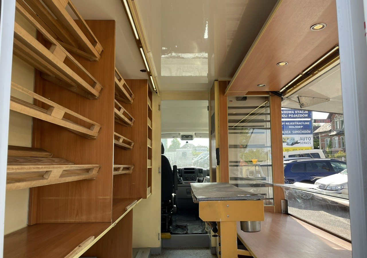 Fiat Ducato Ducato Autosklep pieczy Gastronomiczny Food Truck Foodtruck sklep 20 - Торговый грузовик: фото 2 Fiat Ducato Ducato Autosklep pieczy Gastronomiczny Food Truck Foodtruck sklep 20 - Торговый грузовик: фото 2