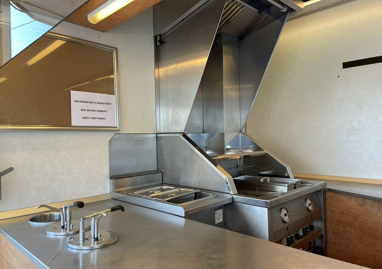 Fiat Ducato Fiat Autosklep Grill Gastronomiczny Food Truck Foodtruck sklep - Торговый грузовик: фото 3 Fiat Ducato Fiat Autosklep Grill Gastronomiczny Food Truck Foodtruck sklep - Торговый грузовик: фото 3