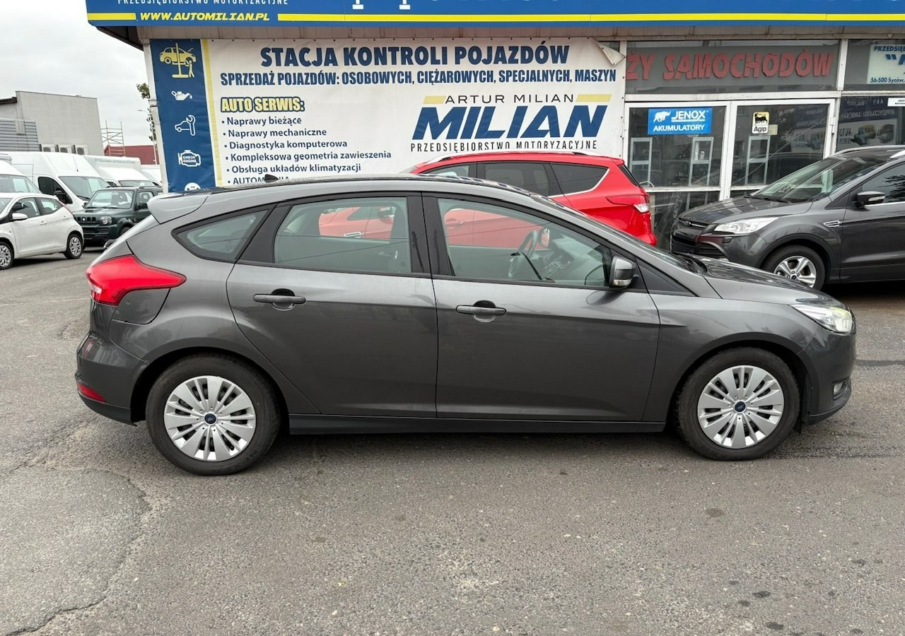 Ford Focus III Focus 1.0 EcoBoost Klima Salon PL 2015 - Хэтчбек: фото 3 Ford Focus III Focus 1.0 EcoBoost Klima Salon PL 2015 - Хэтчбек: фото 3