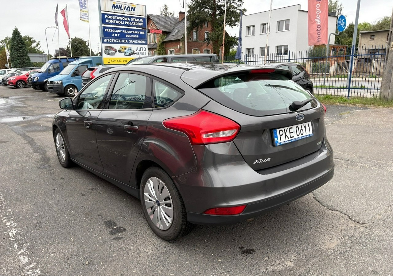 Ford Focus III Focus 1.0 EcoBoost Klima Salon PL 2015 - Хэтчбек: фото 5 Ford Focus III Focus 1.0 EcoBoost Klima Salon PL 2015 - Хэтчбек: фото 5