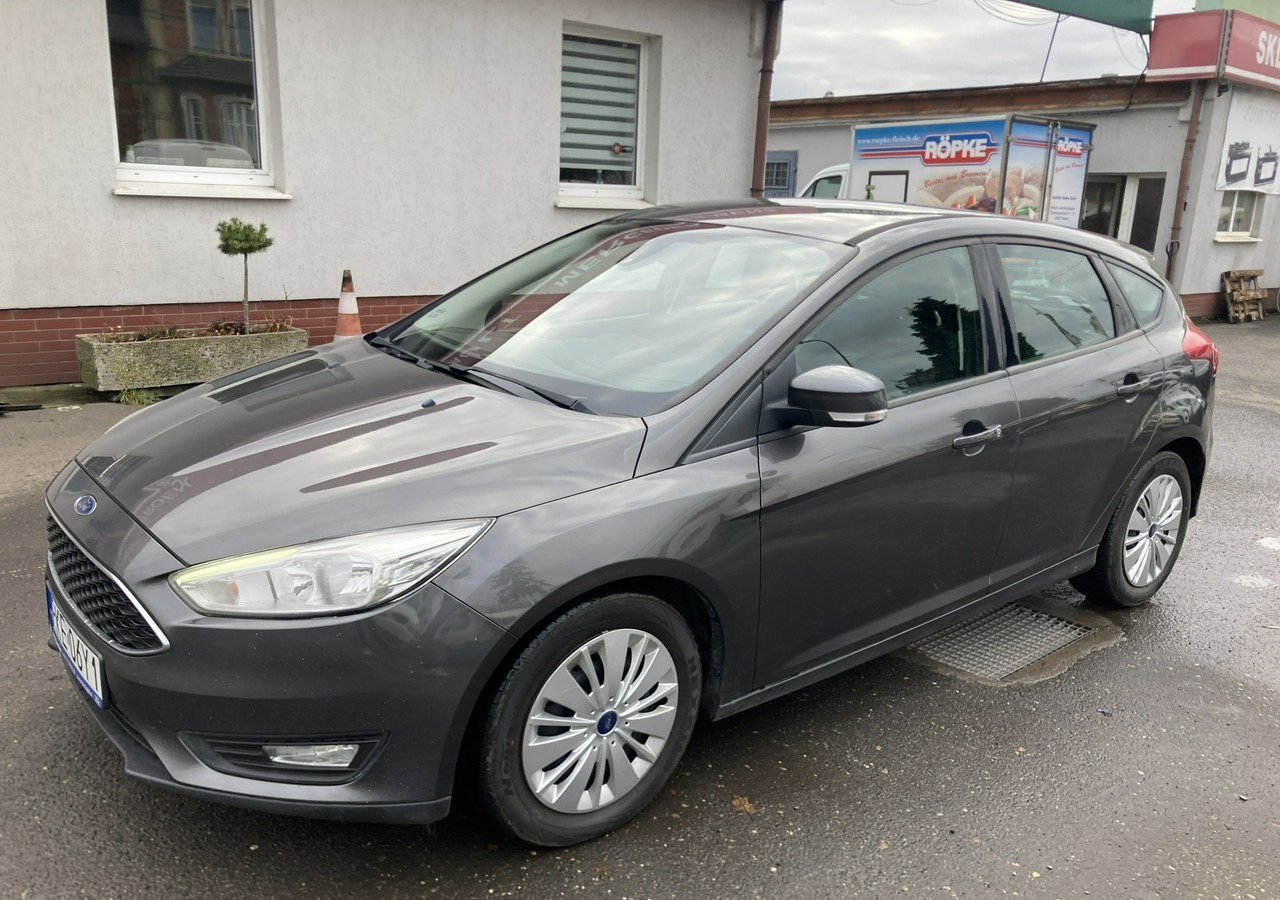 Ford Focus III Focus 1.0 EcoBoost Klima Salon PL 2015 - Хэтчбек: фото 2 Ford Focus III Focus 1.0 EcoBoost Klima Salon PL 2015 - Хэтчбек: фото 2