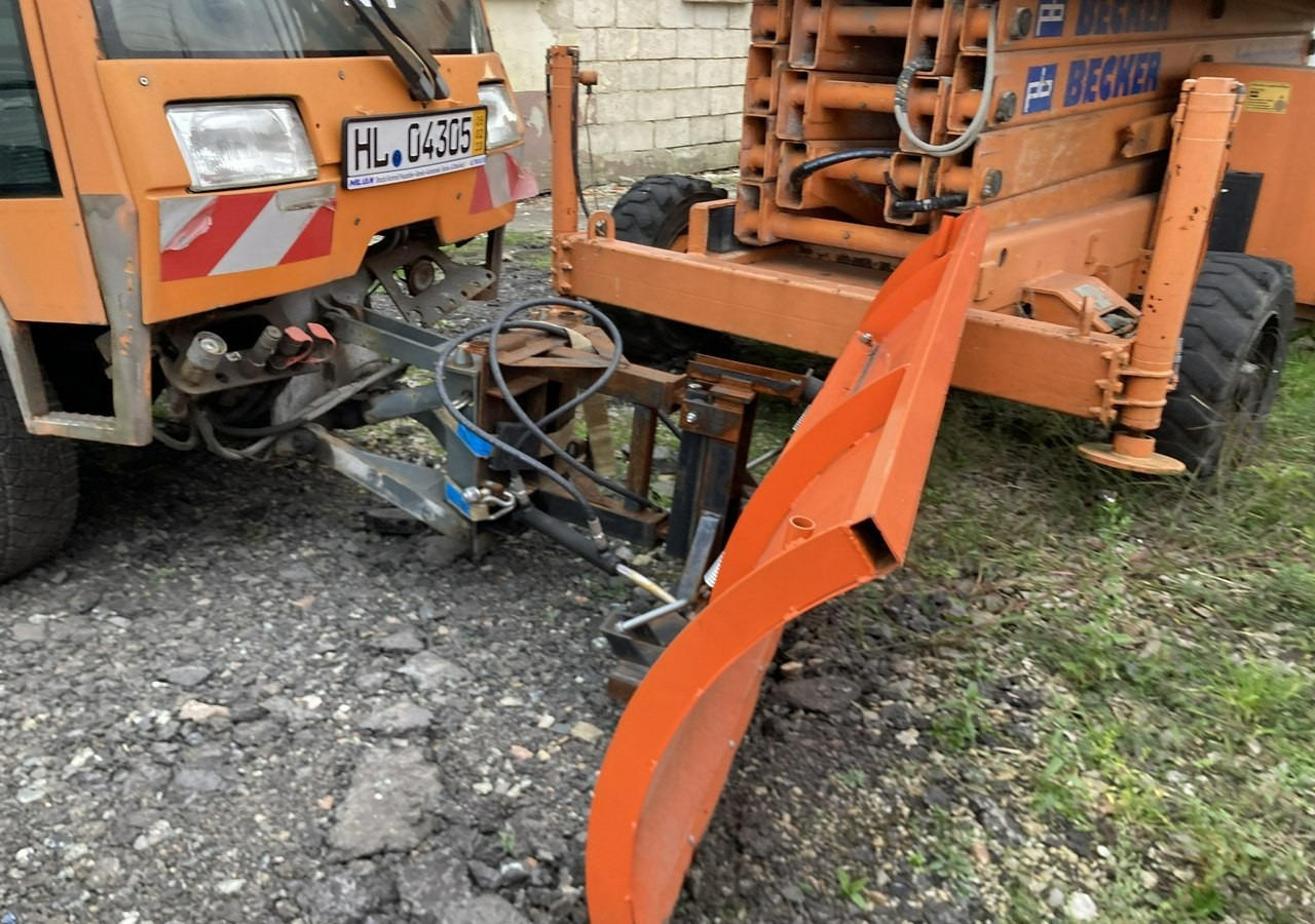 Inna Inny Hansa 4X4 pług posypywarka wywrotka - Снегоуборочная машина: фото 3 Inna Inny Hansa 4X4 pług posypywarka wywrotka - Снегоуборочная машина: фото 3