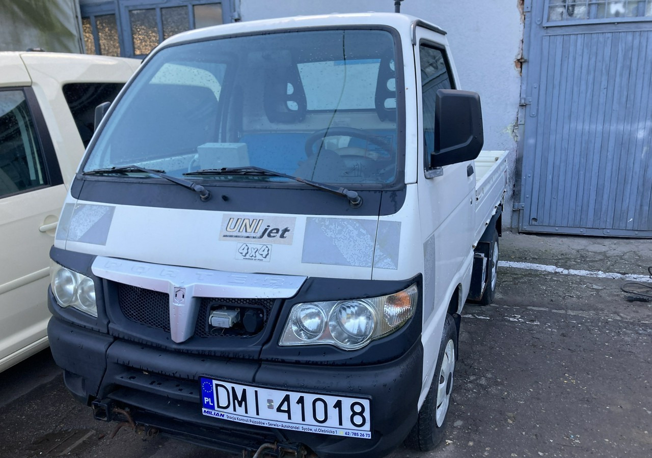 Inna Inny PFAU Piaggio Porter 4X4 Skrzynia odśnieżarka Pług 5655km 2012 - Малотоннажный бортовой грузовик: фото 1 Inna Inny PFAU Piaggio Porter 4X4 Skrzynia odśnieżarka Pług 5655km 2012 - Малотоннажный бортовой грузовик: фото 1