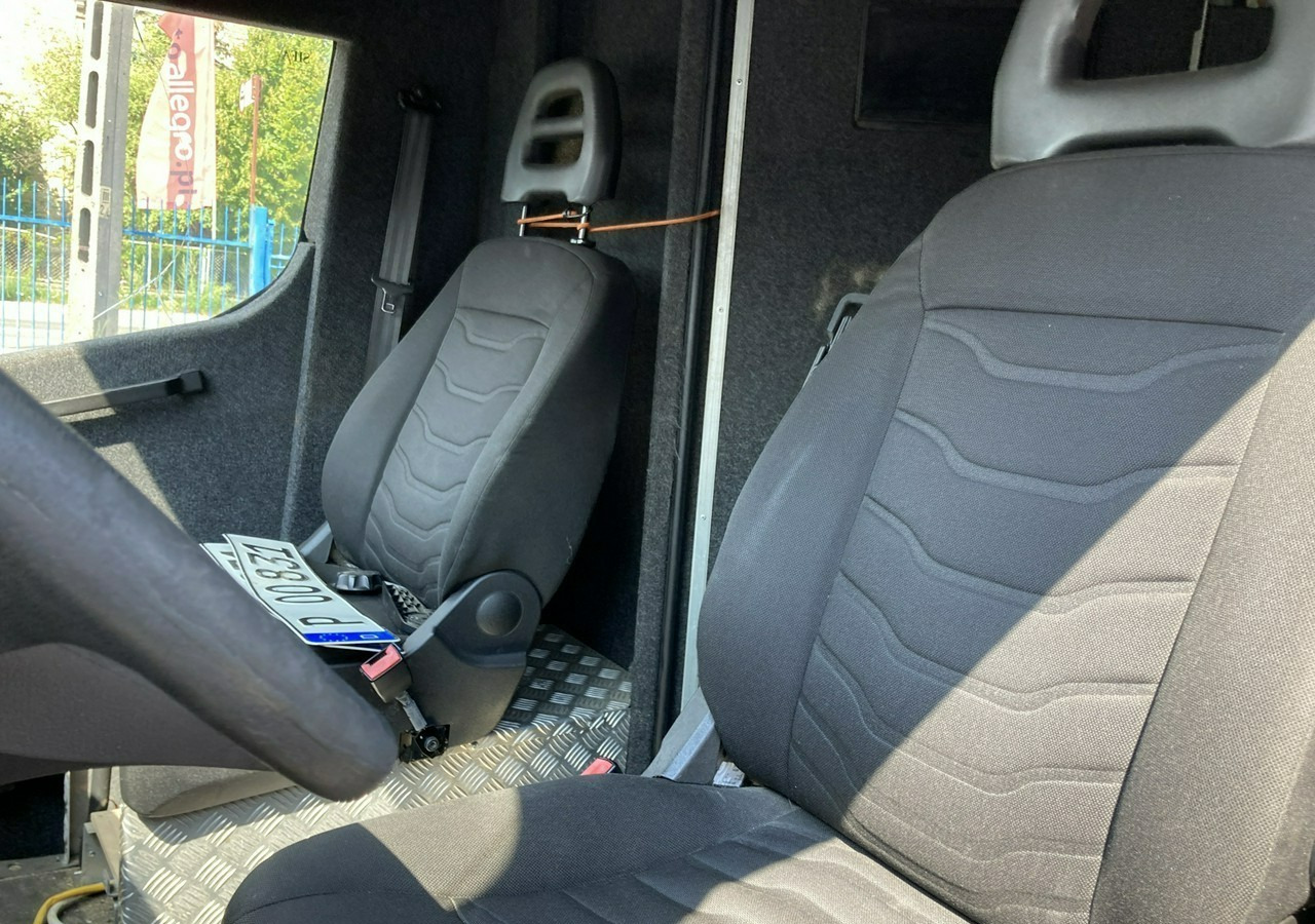 Малотоннажный фургон Iveco Daily Iveco 35-130 Bankowóz Kuloodporny Opancerzony Pancerny 2015: фото 9