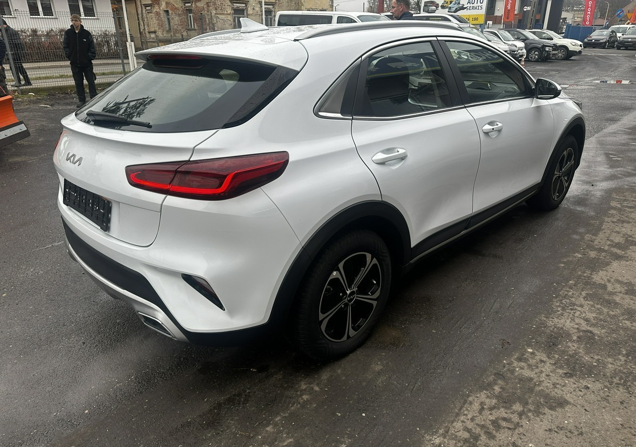 Kia Xceed 1.6 GDI Hybryda Plug-in 50 km na prądzie 2022 - Легковой автомобиль: фото 2 Kia Xceed 1.6 GDI Hybryda Plug-in 50 km na prądzie 2022 - Легковой автомобиль: фото 2