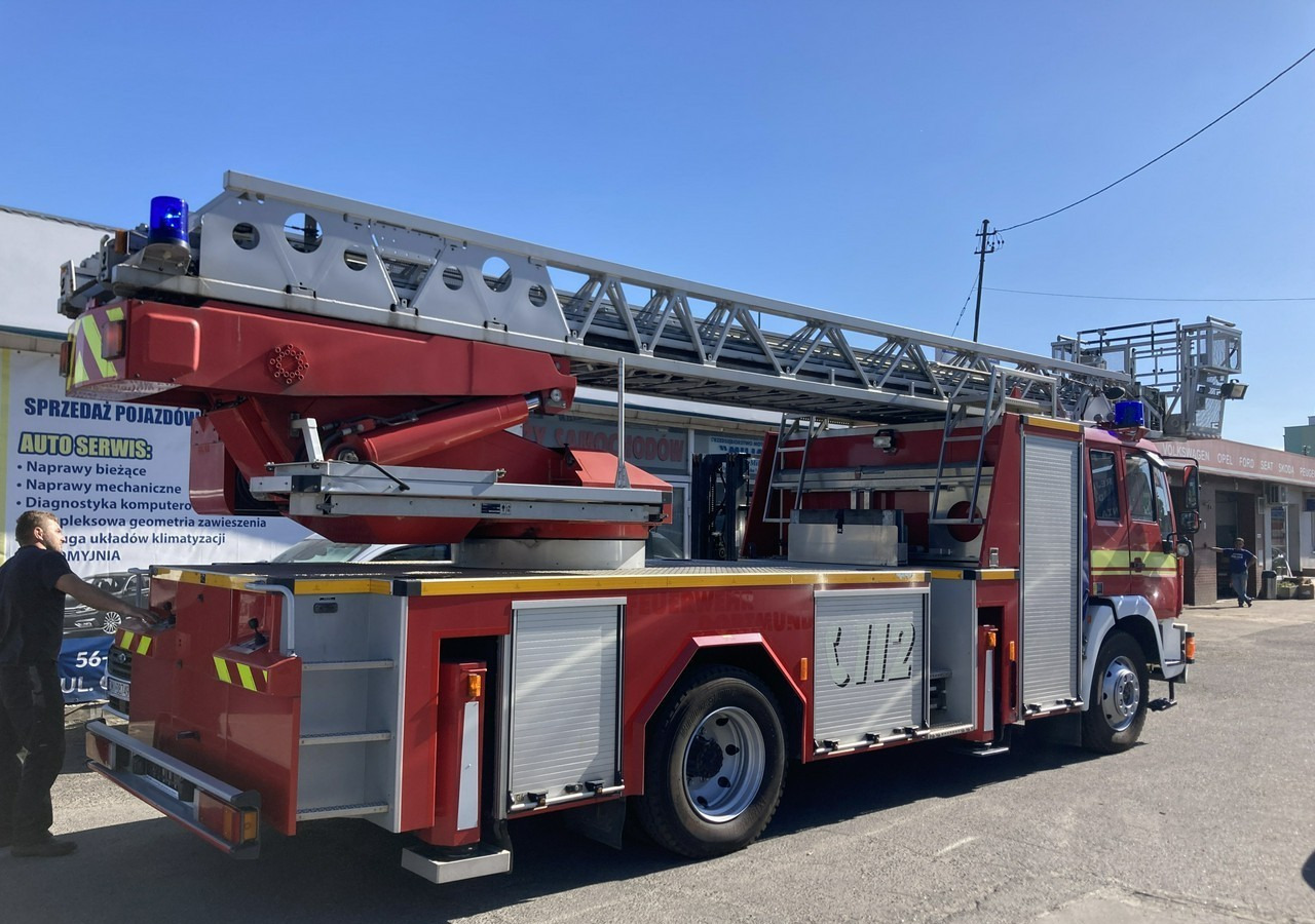 Пожарная машина MAN L 2000 MAN 15,280 Straż pożarna drabina Strażacka zwyżka 32m Metz Model 20: фото 11