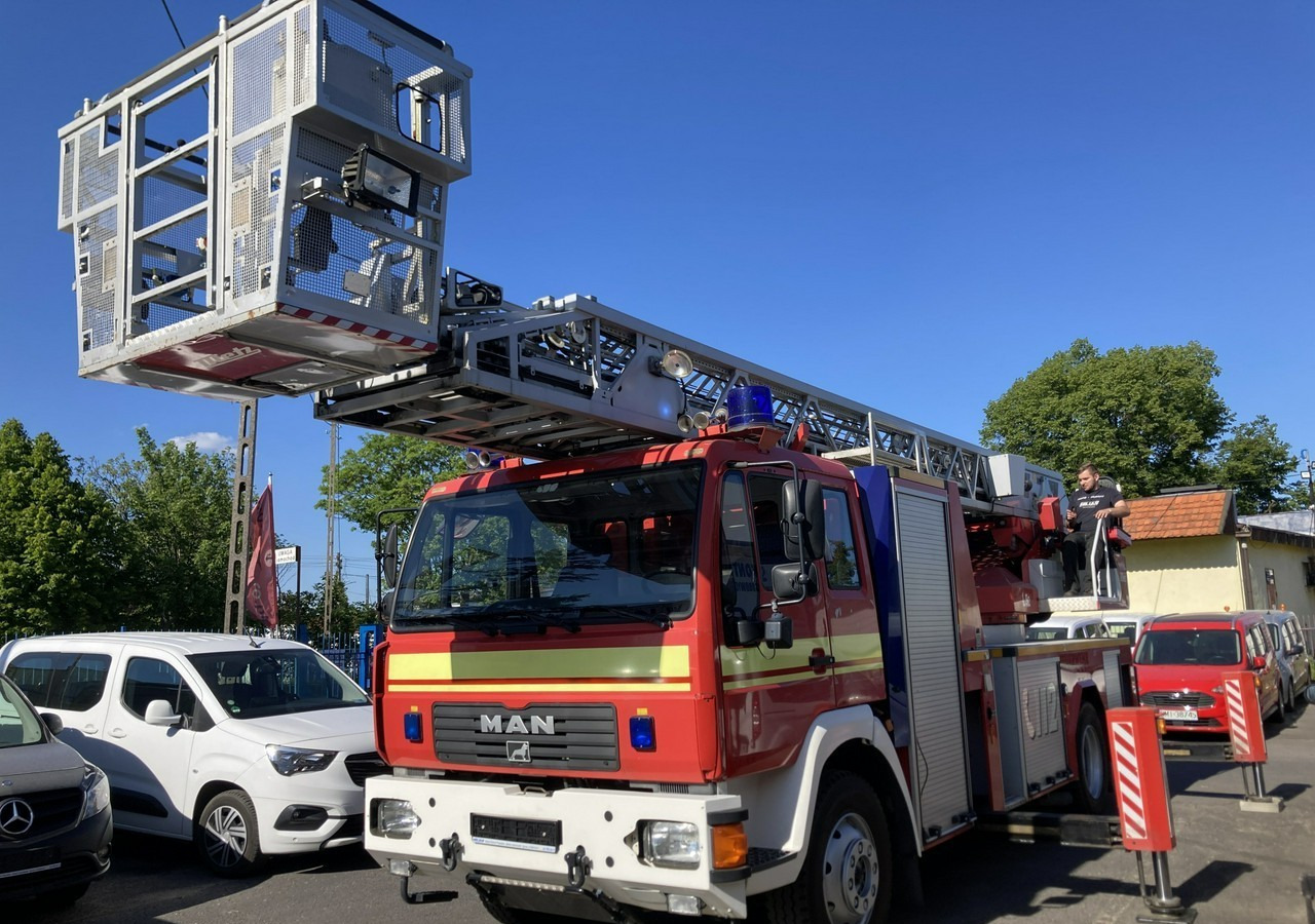 Пожарная машина MAN L 2000 MAN 15,280 Straż pożarna drabina Strażacka zwyżka 32m Metz Model 20: фото 7