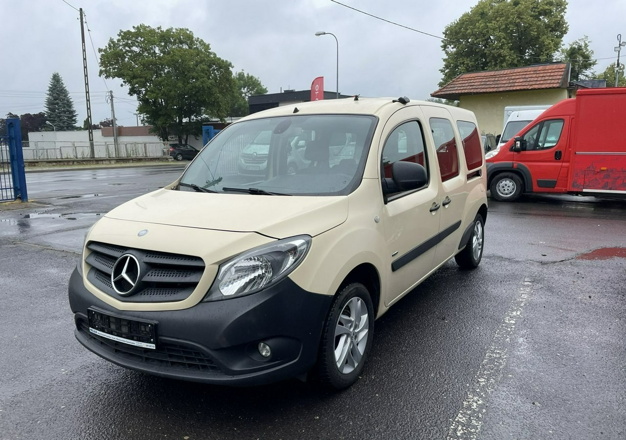 Mercedes-Benz Citan Citan Tourer Mercedes Citan 6-osob przewozu Niepełnosprawnych inwalida - Универсал: фото 2 Mercedes-Benz Citan Citan Tourer Mercedes Citan 6-osob przewozu Niepełnosprawnych inwalida - Универсал: фото 2