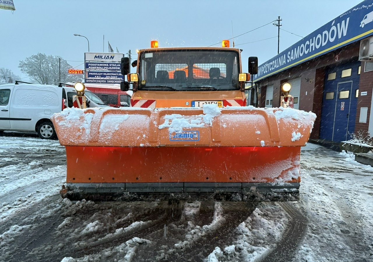 Mercedes-Benz Inny Mercedes-Benz Mercedes Vario 815 Wywrotka 4X4 2004 Pług posypywarka odśnieżarka - Снегоуборочная машина: фото 3 Mercedes-Benz Inny Mercedes-Benz Mercedes Vario 815 Wywrotka 4X4 2004 Pług posypywarka odśnieżarka - Снегоуборочная машина: фото 3