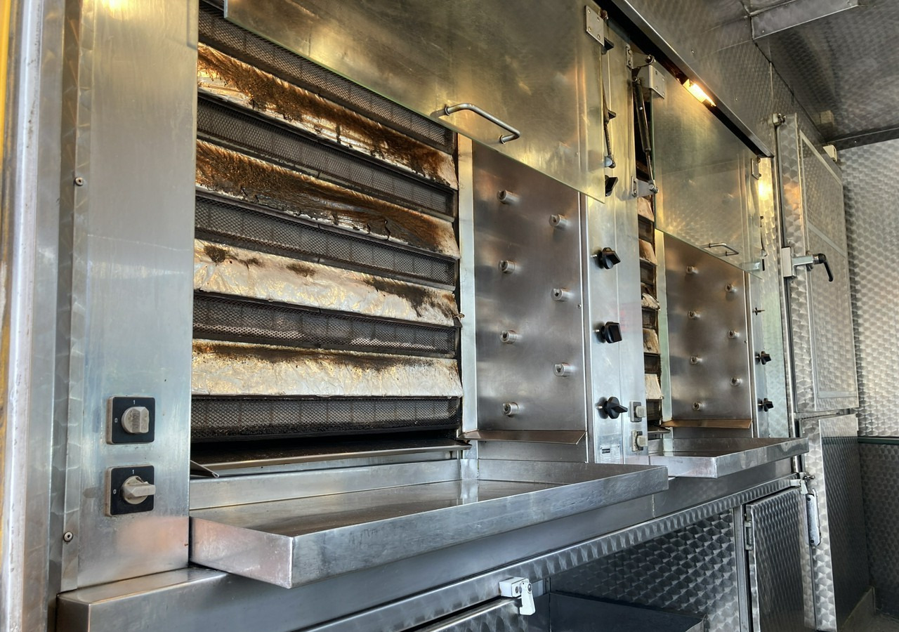 Mercedes-Benz Sprinter Autosklep Grill kurczak Gastronomiczny Food Truck Foodtruck sklep 20 - Торговый грузовик: фото 5 Mercedes-Benz Sprinter Autosklep Grill kurczak Gastronomiczny Food Truck Foodtruck sklep 20 - Торговый грузовик: фото 5