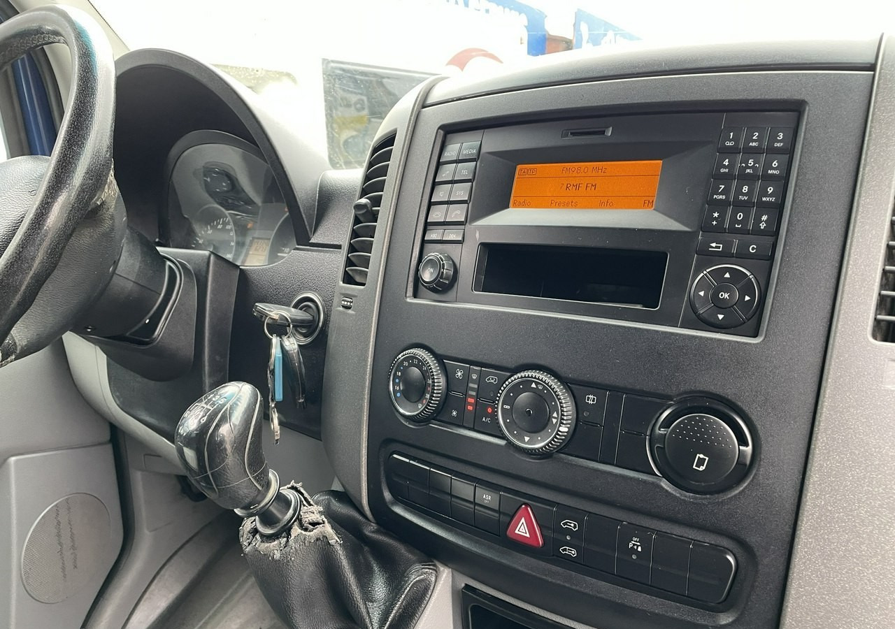 Mercedes-Benz Sprinter Sprinter 316 Maxi Brygadówka 6-osob dokka doka Klima 2010 - Грузопассажирский фургон: фото 4 Mercedes-Benz Sprinter Sprinter 316 Maxi Brygadówka 6-osob dokka doka Klima 2010 - Грузопассажирский фургон: фото 4