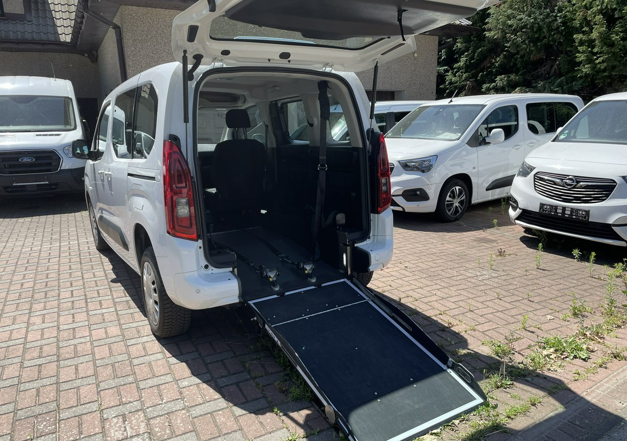 Opel Combo IV Opel Combo Life Niepełnosprawnych inwalida Rampa 32105 km Model 2022 - Легковой автомобиль: фото 1 Opel Combo IV Opel Combo Life Niepełnosprawnych inwalida Rampa 32105 km Model 2022 - Легковой автомобиль: фото 1