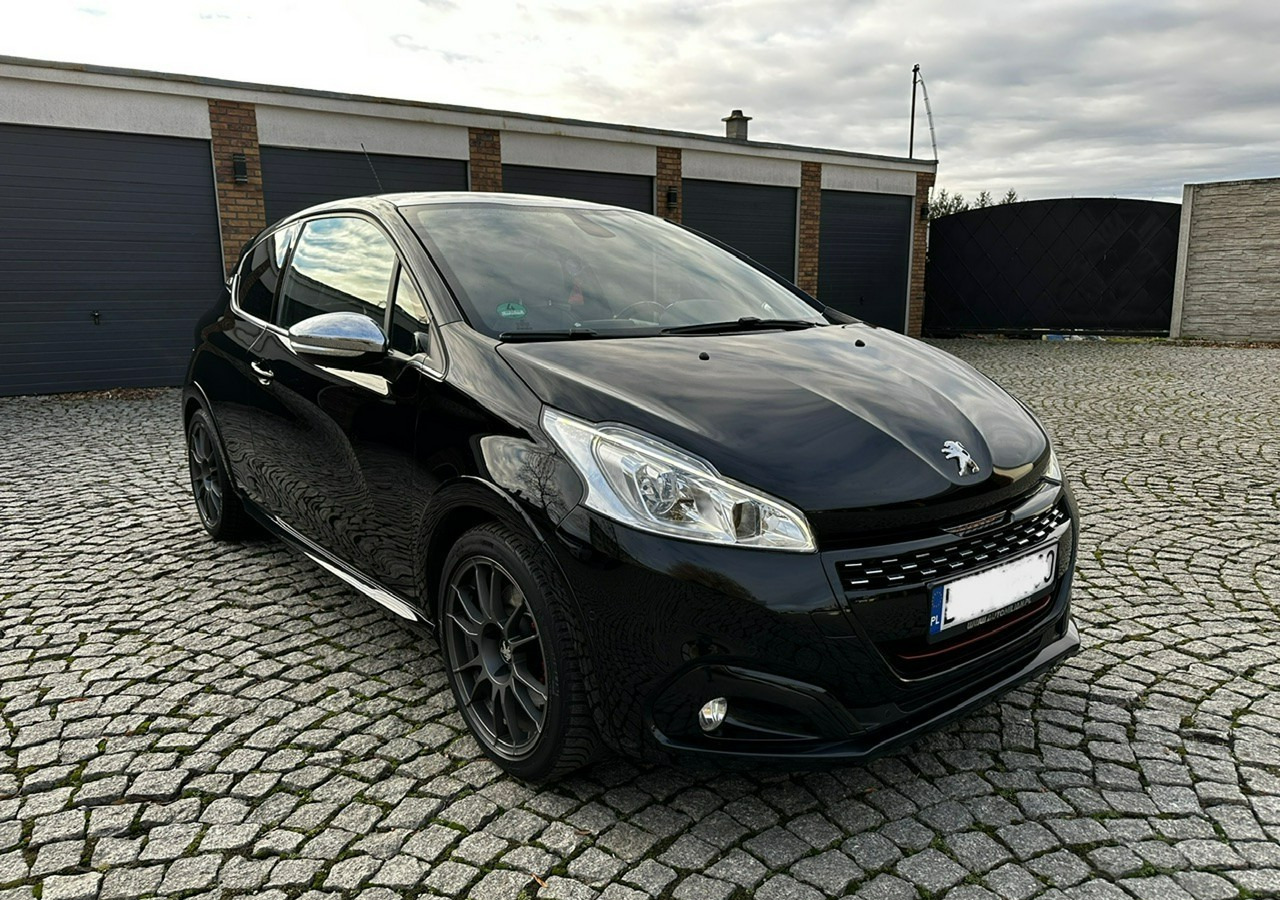Peugeot 208 I 208GTI Sport 1.6THP 208KM Panorama Led JBL Navi Kamera OZ-Racing 201 - Хэтчбек: фото 1 Peugeot 208 I 208GTI Sport 1.6THP 208KM Panorama Led JBL Navi Kamera OZ-Racing 201 - Хэтчбек: фото 1