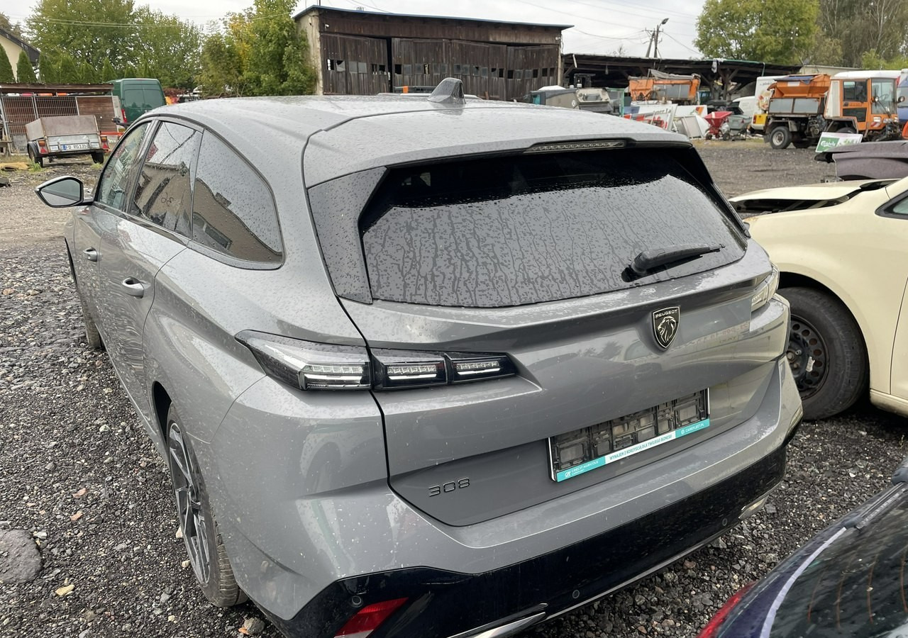 Peugeot 308 P5 Peugeot 308 1.5-131KM BlueHDi Allure Pack S&S EAT8 Salon PL 2024 - Универсал: фото 4 Peugeot 308 P5 Peugeot 308 1.5-131KM BlueHDi Allure Pack S&S EAT8 Salon PL 2024 - Универсал: фото 4