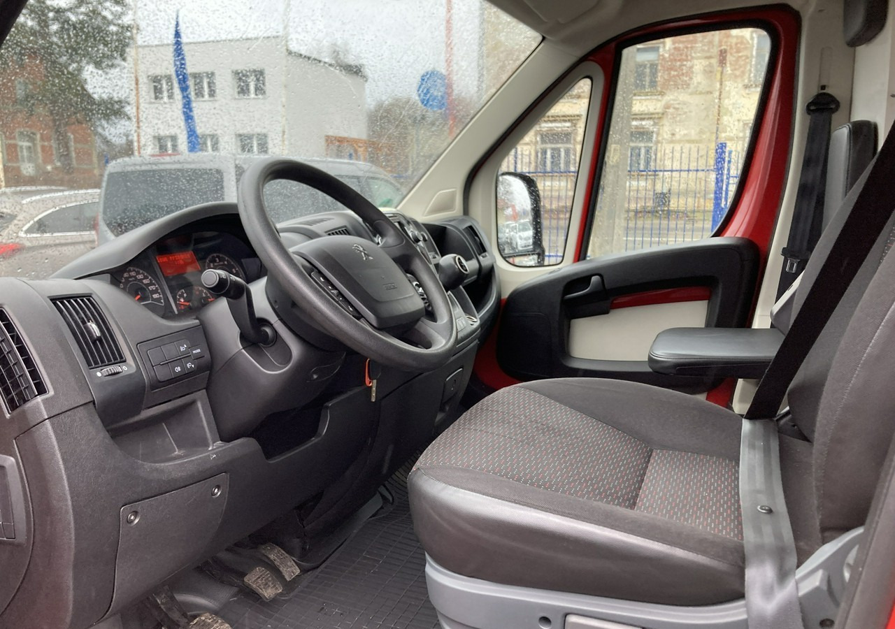 Peugeot Boxer Autosklep pieczywa Gastronomiczny Food Truck Foodtruck sklep 2018 - Торговый грузовик: фото 4 Peugeot Boxer Autosklep pieczywa Gastronomiczny Food Truck Foodtruck sklep 2018 - Торговый грузовик: фото 4