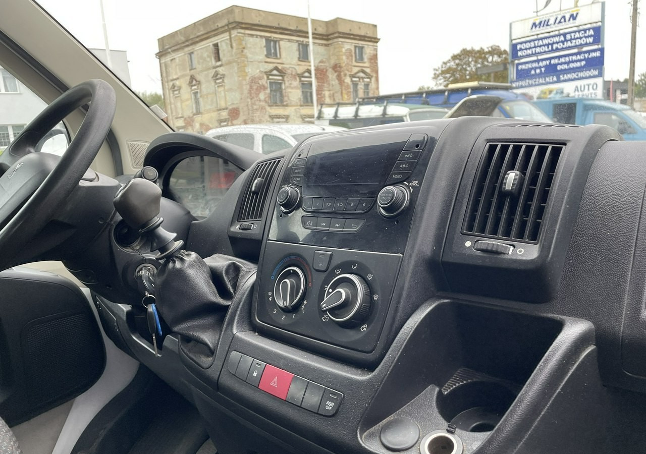 Peugeot Boxer Peugeot Boxer 2.0-130KM klima dokka Brygadówka doka 122tkm 2018 - Малотоннажный бортовой грузовик, Грузопассажирский фургон: фото 5 Peugeot Boxer Peugeot Boxer 2.0-130KM klima dokka Brygadówka doka 122tkm 2018 - Малотоннажный бортовой грузовик, Грузопассажирский фургон: фото 5