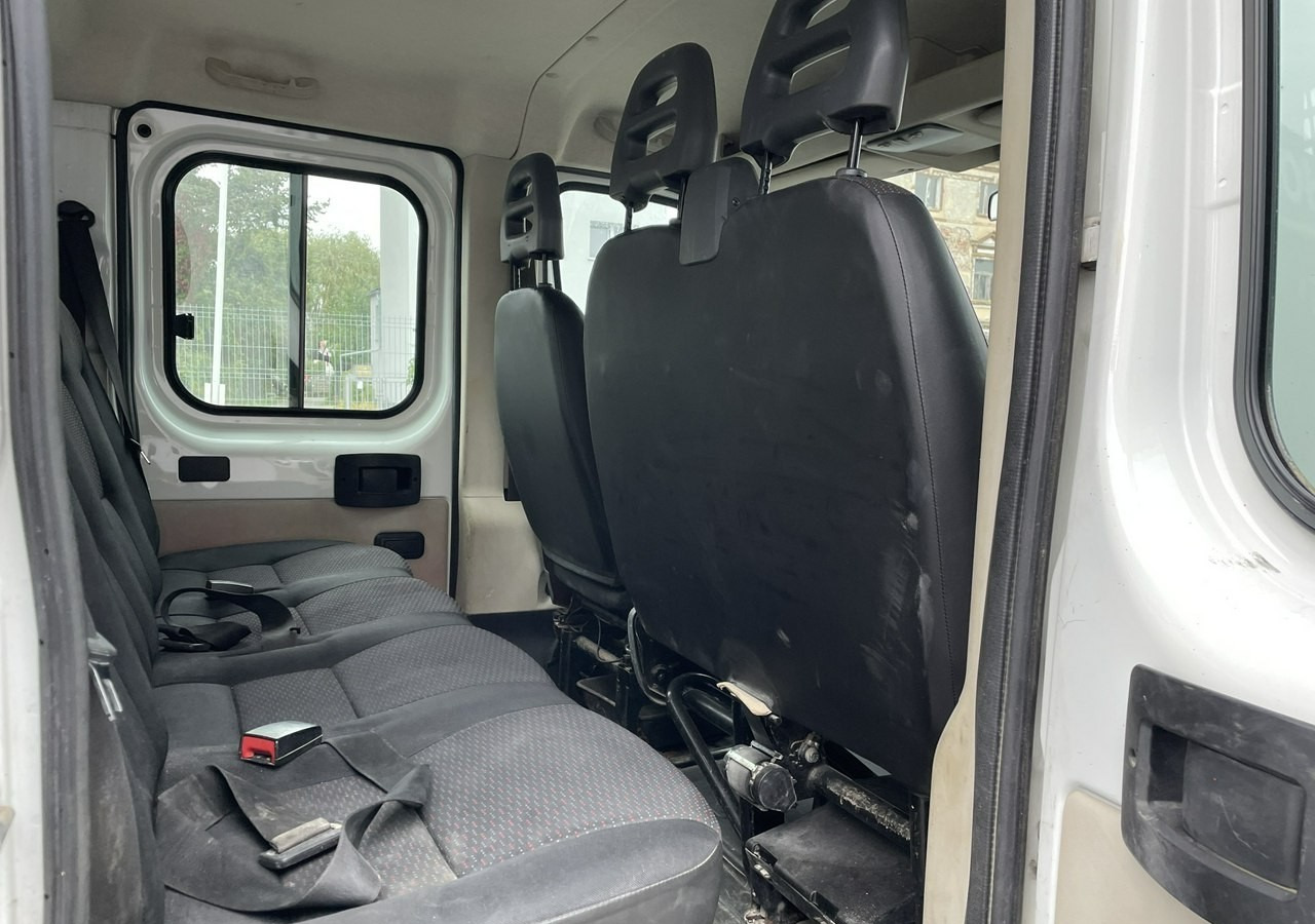 Малотоннажный бортовой грузовик, Грузопассажирский фургон Peugeot Boxer Peugeot Boxer 2.0-130KM klima dokka Brygadówka doka 122tkm 2018: фото 9