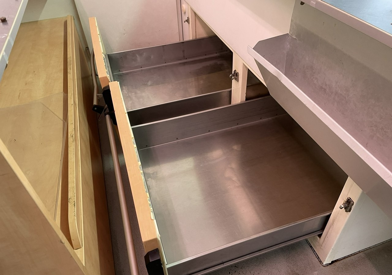 Renault Master Autosklep Wędli Gastronomiczny food truck foodtruck sklep W-zasiBORC - Торговый грузовик: фото 5 Renault Master Autosklep Wędli Gastronomiczny food truck foodtruck sklep W-zasiBORC - Торговый грузовик: фото 5