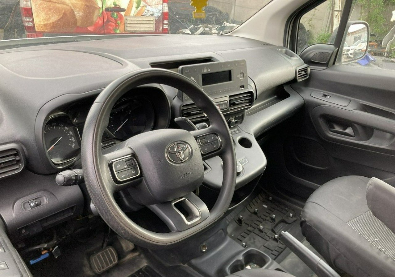 Toyota Inny Toyota Toyota Proace City Maxi - 5 osob Automat Klima Salon PL Model 2021 - Цельнометаллический фургон: фото 1 Toyota Inny Toyota Toyota Proace City Maxi - 5 osob Automat Klima Salon PL Model 2021 - Цельнометаллический фургон: фото 1